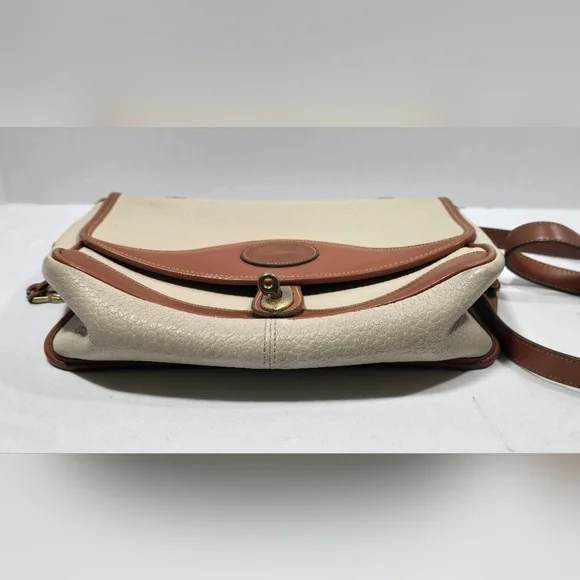 VINTAGE Dooney & Bourke A7-128540 Classic Leather Crossbody Bag Purse Tan Brown - Picture 3 of 16